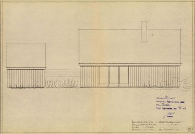 Fasadetegning som viser bygningens utside med takform, vinduer og veggmønster.