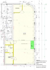 Etasjeplan for en butikk med angitte rom (spiserom, bad, garderobe) og mål.