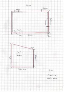 Håndskrevet tegning på millimeterpapir som viser etasjeplan (PLAN) og et snitt (SNITT NORD) med mål og vinkler.