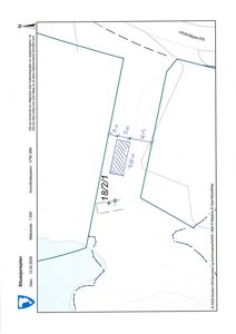 Situasjonsplan som viser tomtens grenser (18/2/1), nabolag (Vorsøyveien), og en planlagt bygning med mål.