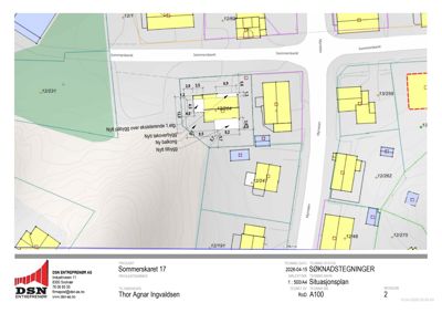 Situasjonsplan som viser tomtens plassering i forhold til nabolag, veier og eksisterende bygninger.
