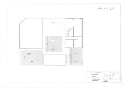 Plantegning som viser romfordeling og arealer for etasje 1 (parkering og utearealer) i bygningen 'Odins gate 4'.