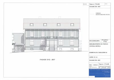Fasadetegning (oppriss) av en bygning sett fra syd-øst, med tegningstittel 'FASADE SYD - ØST' og detaljer om eksisterende bygg og påbygg.