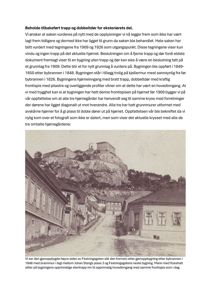 Fotografi av en historisk bygning og et landskap med fjell i bakgrunnen, som illustrerer en byggesak.