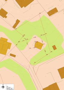 Situasjonsplan som viser tomtens form, grenser (G1-G7), nabobebyggelse, terrengforhold (konturlinjer) og planlagt byggefelt.