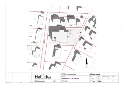 Situasjonsplan som viser eiendomsnummer, naboeiendommer, vegnavn (Gullmyrvegen) og bygningers plassering i forhold til hverandre.