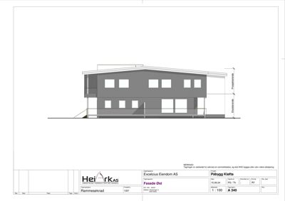 Fasadetegning som viser bygningens utseende sett fra øst, med merking av 'Bakstende' og 'Frostevende'.