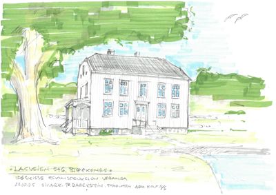 En håndtegnet idéskisse som visualiserer en planlagt veranda på en eksisterende bygning.