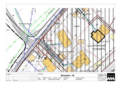 Situasjonsplan som viser tomt, bygninger, veier og naboeiendommer.