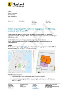 Bildet viser en situasjonsplan med to deler: venstre side viser en kartutsnitt med en markør, og høyre side viser en detaljert tomt med bygning (5C) og veggrense (48/171).