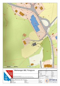 Situasjonsplan som viser tomtens beliggenhet, omgivende infrastruktur, topografi og plassering av bygninger.