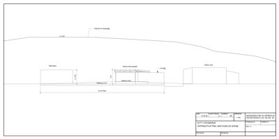 Oppriss (fasetegning) av et nytt utområde med platting, scene og elskt skur.