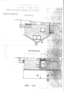 Tegning som viser fasadeopprikk (fra vest og syd) av en bygning med vinduer, trapper og takform.
