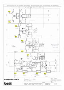 Etasjeplan for 1. etasje i et flerboligbygg (Bode), som viser romfordeling, dører, vinduer og mål.