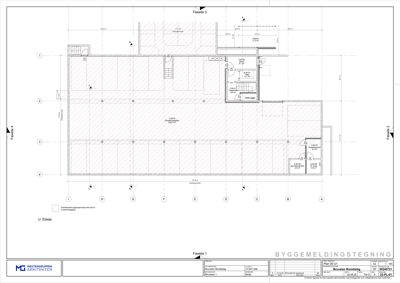 Etasjeplan (U. Etasje) som viser romfordeling, dimensjoner og fasadeopprikk for Byrkebo Borettslag.