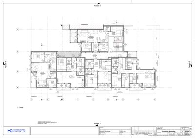 Etasjeplan (2. etasje) som viser romfordeling, dører, vinduer og mål for en leilighet.