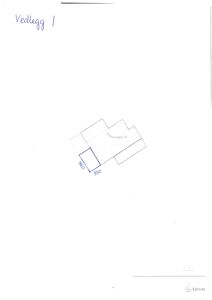 En håndskrevet tegning som viser et utkast til etasjeplan eller romfordeling, med dimensjoner (440x330) og en skisse av en bygning.