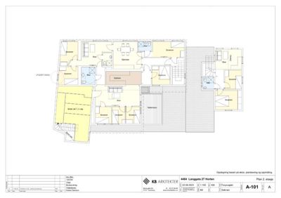 Etasjeplan (Plan 2. etasje) som viser romfordeling, vegger og innganger for et hus.