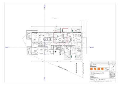 Etasjeplan (1. etasje) som viser romfordeling, veggposisjon og dimensjoner for en bygning.