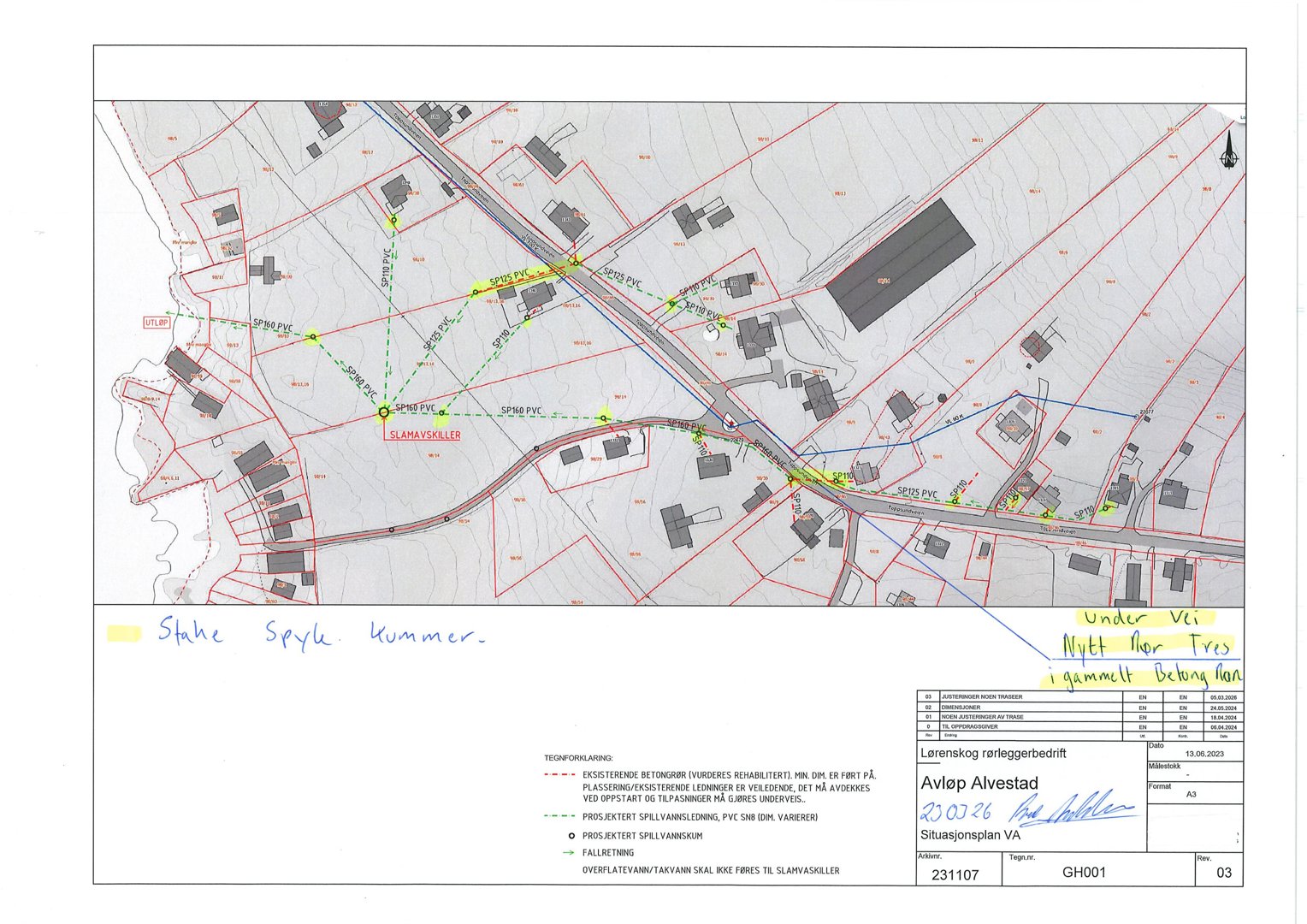 Situasjonsplan som viser tomt, eiendommer, veier og vannledningsnett.