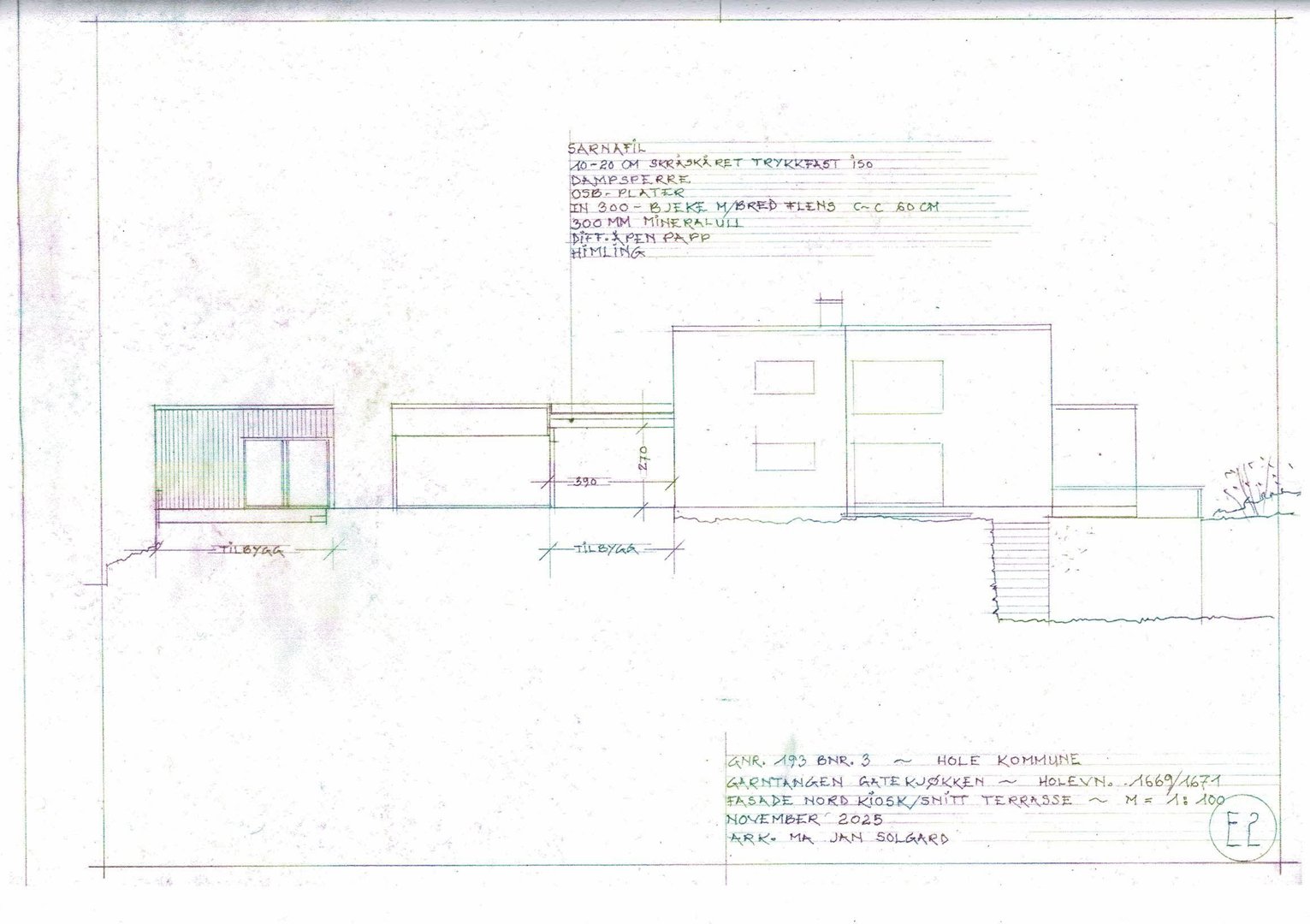 Fasadetegning som viser bygningens utseende sett fra nordøst, inkludert terrassering og detaljeringsnotater.