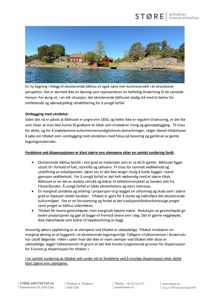 Fotografi av et eksisterende båthus ved vannet, sannsynligvis Sanden sett fra Fjosterfjorden, som er temaet i teksten.