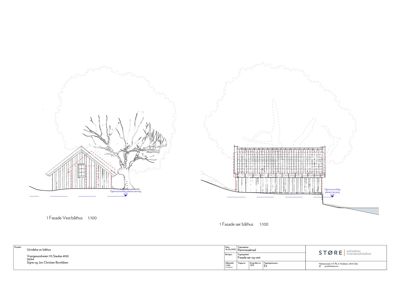 Fasadetegning som viser oppriss av en båthusfasade sett fra vest, inkludert detaljer om takform, vinduer og grunnplan.