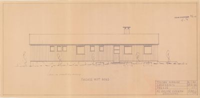 Fasadetegning av en bygning sett fra nord, med tegningstittel 'FAGADE MOT NORD' og arkitekttegningstegninger i bunnen.