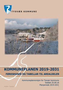 Fotografi av en bygning ved vannet i Tysvær kommune, brukt som illustrasjon på forsiden av en kommuneplan.