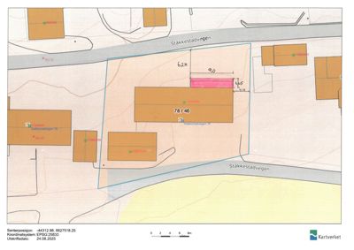 Situasjonsplan som viser eiendomsgrenser, nabobebyggelse, veier (Stakkestadvegen) og eiendomsnummer (78/46).