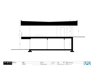 Snittegning som viser tverrsnittet av en bygning med angitte høyder og konstruksjonsdetaljer.