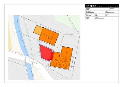 Situasjonsplan som viser tomtens form, grenser, eksisterende bygninger (i oransje) og den planlagte bygningen (i rødt) i forhold til omgivelsene.