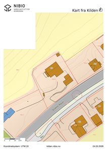 Kart fra Kilden som viser et område med bygninger, veier (Stokke Røvei) og terrengkonturer.