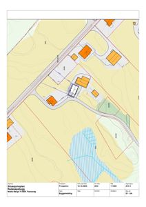 Situasjonsplan for et byggeprosjekt som viser tomtegrenser, eksisterende og planlagt bebyggelse, veier og høydekurver.