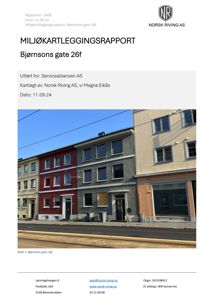 Fotografi av fasaden på en rekkehusbebyggelse i Bjørnsons gate 26f.