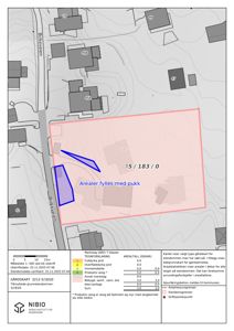 Gårdsplan (tomtekart) som viser eiendomsnummer 35/183/0, arealbruk, grenser og en markering for pukklegging.