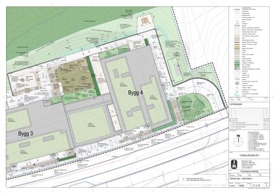 Situasjonsplan som viser tomtens form, bygningenes plassering (Bygg 3 og Bygg 4), terrengforhold, og infrastruktur.
