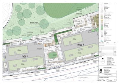 Situasjonsplan som viser tomtens grenser, bygningenes plassering (Bygg 2 og Bygg 3), beplantning og infrastruktur.