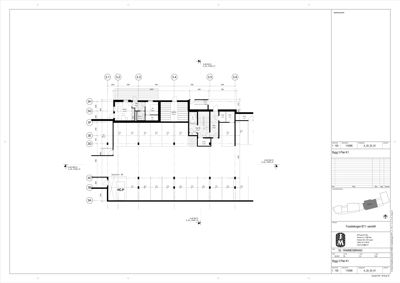 Etasjeplan (Plan K1) som viser romfordeling, veggposisjon og trapphus i en bygning.