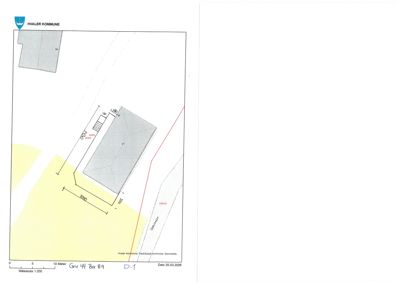 Situasjonsplan som viser tomtens grenser, bygningens plassering, mål og forhold til nabotomter.