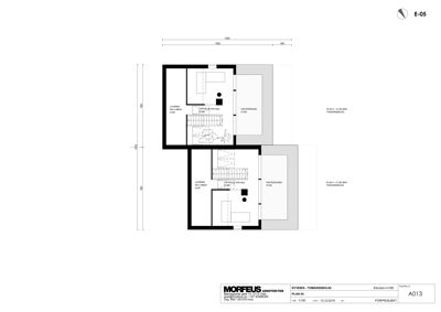Etasjeplan (PLAN 01) som viser romfordeling, veggposisjon og innvendige mål for en bolig.