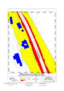 Situasjonsplan som viser bygningenes plassering i forhold til Grimsrudveien, med støysoner og høydeforhold.