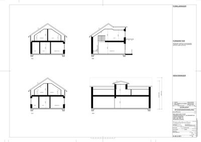 Snittegning (A-A, B-B, C-C, D-D) som viser tverrsnittet av en bygning med takform og romfordeling.
