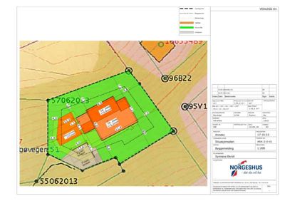 Situasjonsplan som viser tomtens grenser, bygningers plassering, arealer og tilgrensende eiendommer.