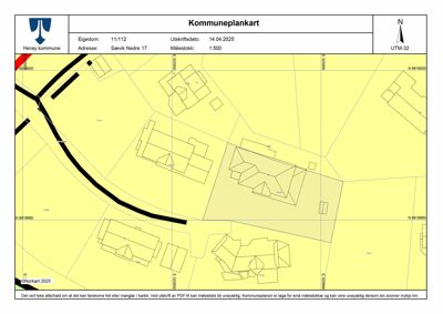 Kommuneplankart som viser eiendomsgranser, bygninger og infrastruktur i et område.