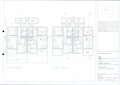 Etasjeplaner (1. og 2. etasje) som viser romfordeling, møblering og dimensjoner for en bolig.