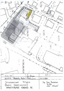 Situasjonskart som viser plassering av Hareid Sports-senter i forhold til nabolaget, med eiendomsnummer og stedsangivelse.