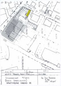 Situasjonskart som viser plassering av Hareid Sports-senter (Sportsbygg Hareid AS) i forhold til nabolag, veier og eiendommer. Kartet inneholder også teknisk informasjon som dato, tegner, skala og adresse.