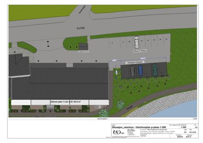 Situasjonsplan som viser tomtens beliggenhet, veier (FV755), parkeringsplasser, garasje og omgivende beplantning.