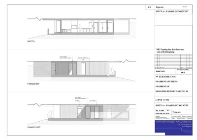 Tegning som viser snitt (SNITT A) og fasader (FASE ØST og FASE VEST) av en bygning.